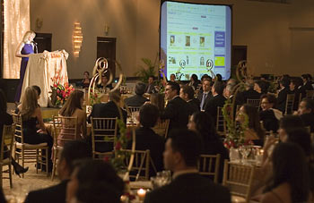 Janine Warner - speech in Honduras